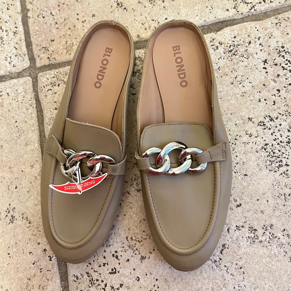 BLONDO Brylee Slip On Water Resistant Leather Loafers Mules Tan Womens 7.5